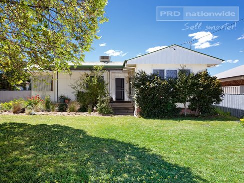 13 The Boulevarde, KOORINGAL NSW 2650