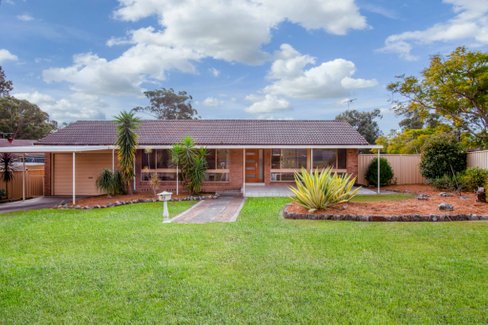 13 Triggs Close, THORNTON NSW 2322