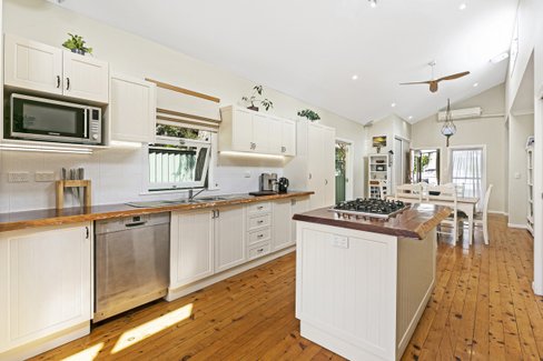 13 Twenty Fourth Avenue, Palm Beach QLD 4221