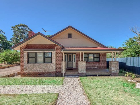 13 Victoria Road Kinglake 3763