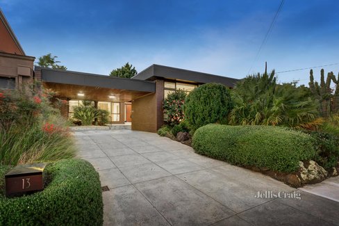 13 Virginia Court Caulfield South 3162