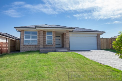 13 Watervale Circuit, CHISHOLM NSW 2322