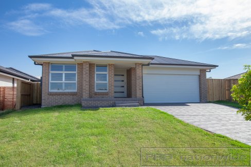 13 Watervale Circuit, CHISHOLM NSW 2322