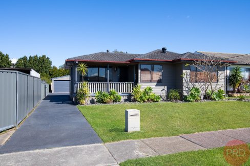 13 Weingartner, TARRO NSW 2322