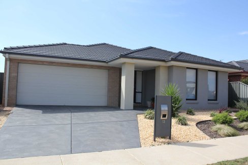 13 Wilmott Street, ALFREDTON VIC 3350