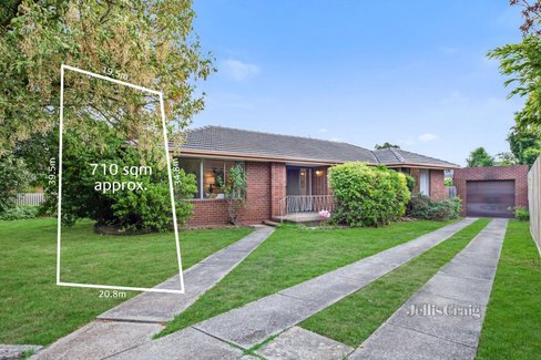 13 Woodlea Drive Glen Waverley 3150