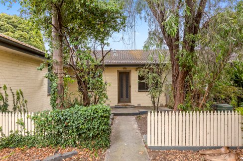 1 30 Barrabool Road Highton 3216