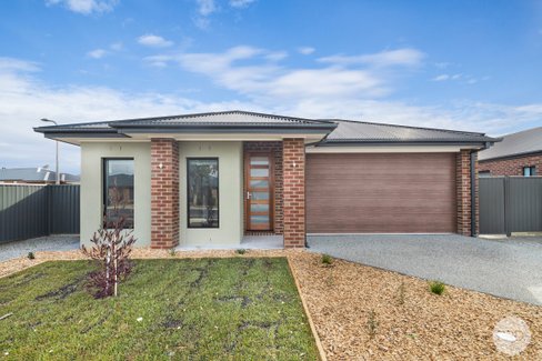 130 Birdwood Avenue, SEBASTOPOL VIC 3356
