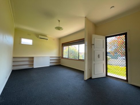 1/30 Breadalbane Street Newcomb 3219