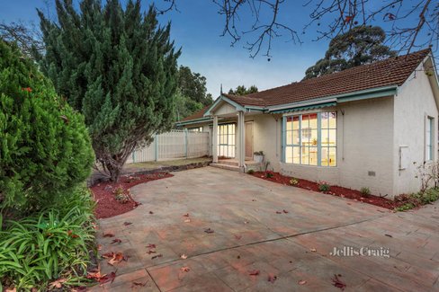 1 30 St Johns Wood Road Mount Waverley 3149