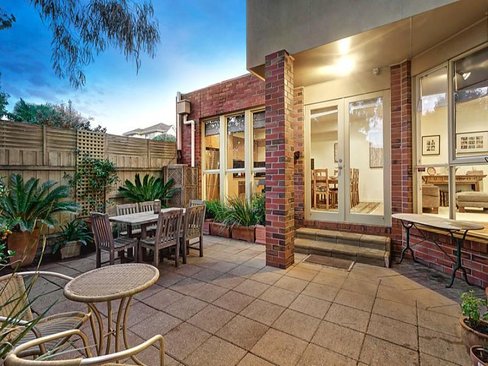 1 31 Rosedale Road Glen Iris 3146