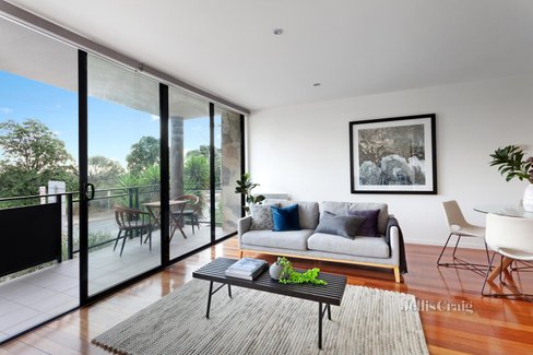 13 129-133 Ormond Esplanade Elwood 3184