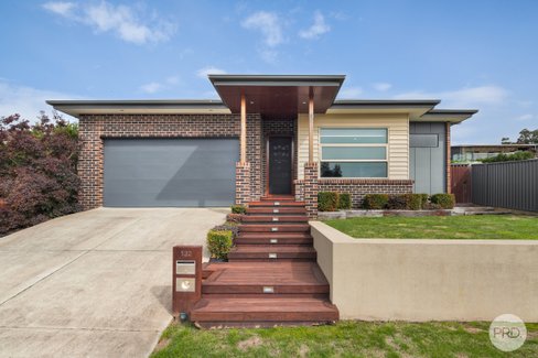 132 Finlay Street, BROWN HILL VIC 3350