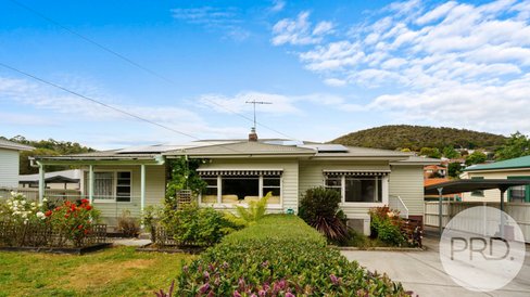 132 Gordons Hill Road, LINDISFARNE TAS 7015