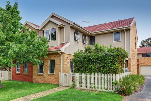 13 2 Mckelvie Court Glen Waverley 3150