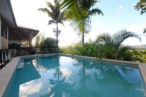 132 Stanley Drive, CANNONVALE QLD 4802