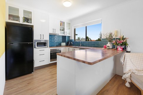 13/2269-2271 Gold Coast Highway, Mermaid Beach QLD 4218