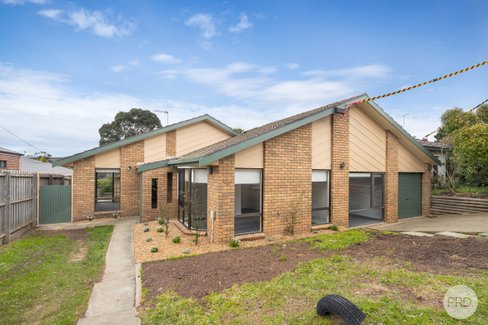 1327 Geelong Road, MOUNT CLEAR VIC 3350