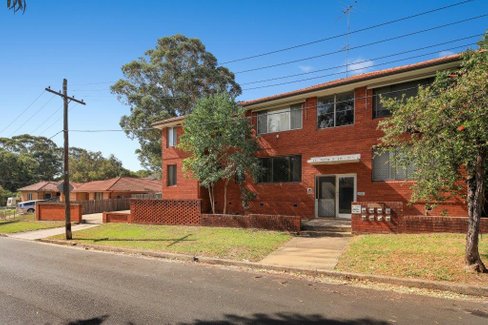 1/33 Graham Road, NARWEE NSW 2209