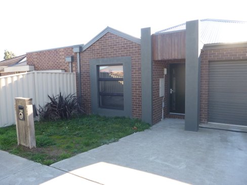 133b Canadian Lakes Blvde, CANADIAN VIC 3350