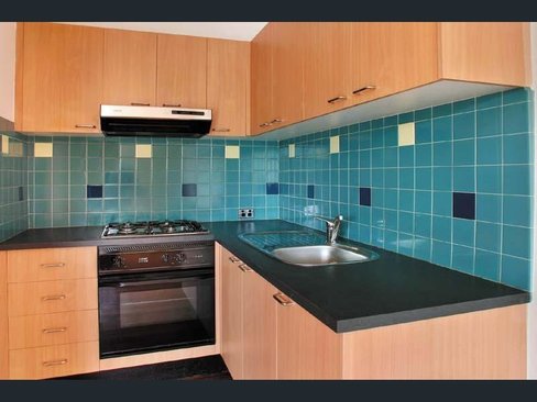 1/34 Lillimur Road Ormond 3204
