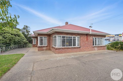 134 Sandy Bay Road, SANDY BAY TAS 7005