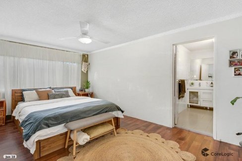 1/34 Seagull Avenue, Mermaid Beach QLD 4218