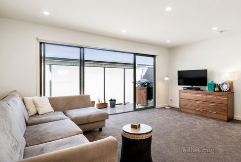 13/41 Dover Street Flemington 3031