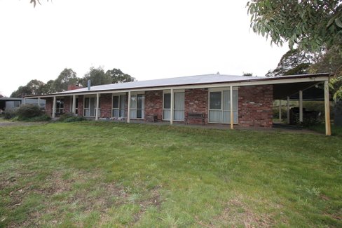 1346 Gillies Road, CRESWICK VIC 3363