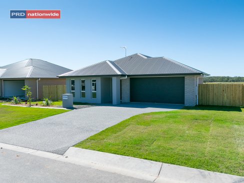 135 Bay Park Road, WONDUNNA QLD 4655