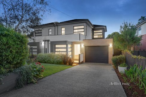 135a Woodhouse Grove Box Hill North 3129