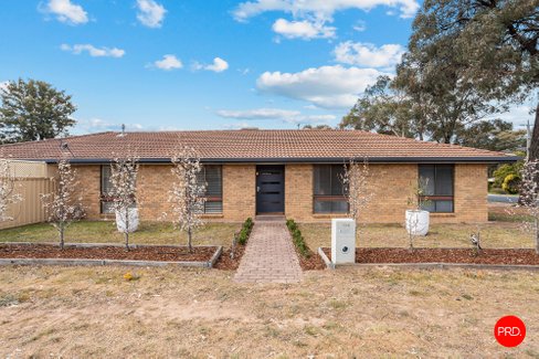 136 Olympic Parade, GOLDEN SQUARE VIC 3555