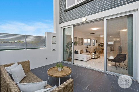 1/37-43 Forest Road, HURSTVILLE NSW 2220