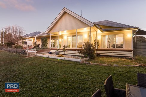 137 Leahys Lane, LAKE BATHURST NSW 2580