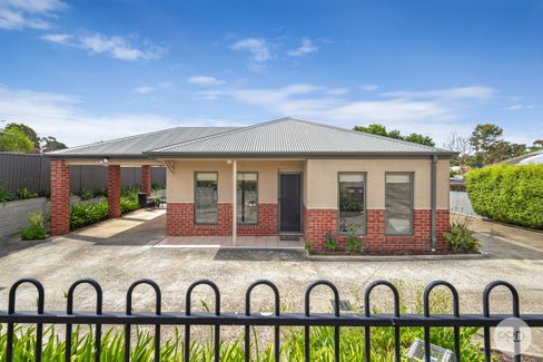 1/37 Victoria Street, CRESWICK VIC 3363