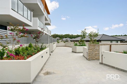 13/71 Deerubbin Dr, Glenmore Park NSW 2745