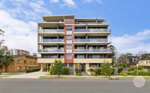 13/8 John Tipping Grove, PENRITH NSW 2750