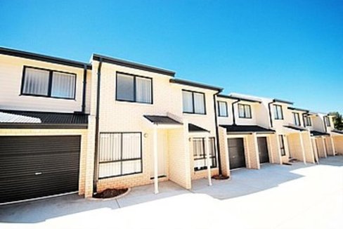 1/38 Kenneally Street, KOORINGAL NSW 2650