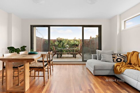 1 39-41 Flemington Street Travancore 3032