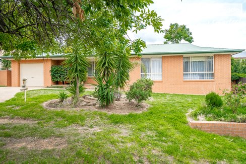 13A James Street, KOORINGAL NSW 2650