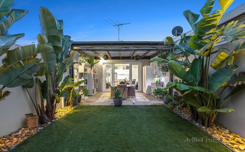 13A Russell Place Williamstown 3016