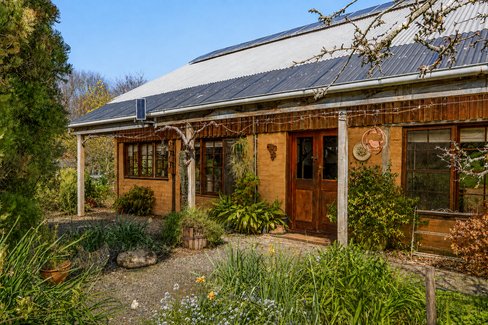 14-16 Latrobe Street, KYNETON VIC 3444