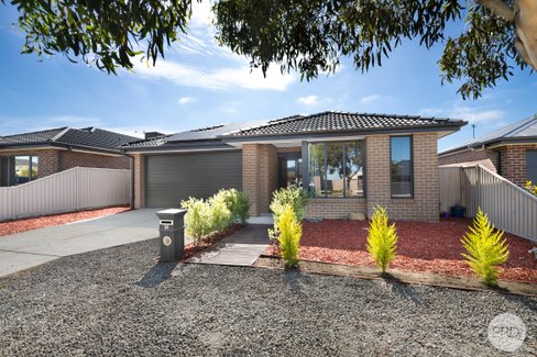 14 Anneke Way, WINTER VALLEY VIC 3358