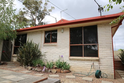 1/4 Aquila Court, BALLARAT NORTH VIC 3350