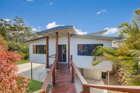 14 Bauhinia Street BOYNE ISLAND