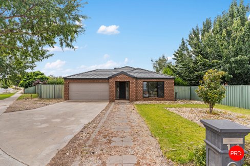 14 Baymont Drive, STRATHFIELDSAYE VIC 3551