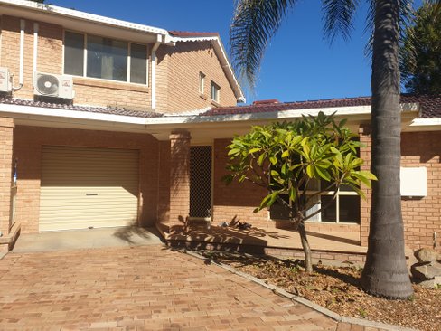 1/4 Belah Close, TAMWORTH NSW 2340
