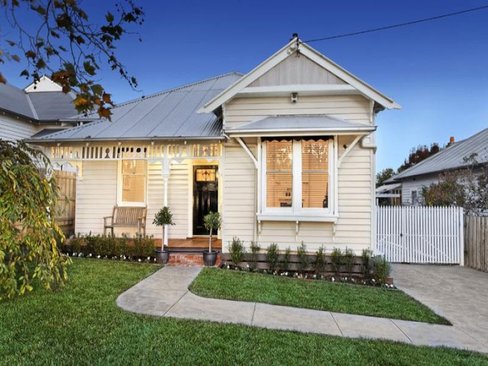 14 Blackburn Street Surrey Hills 3127