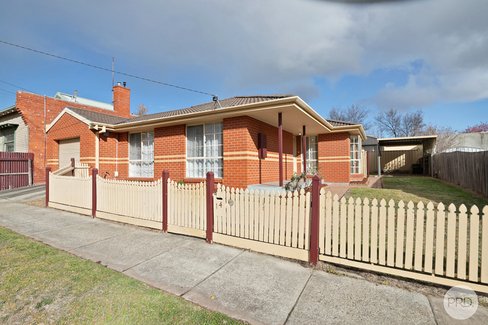 14 Blair Street, GOLDEN POINT