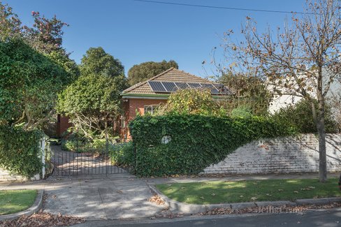 14 Brett Street Murrumbeena 3163